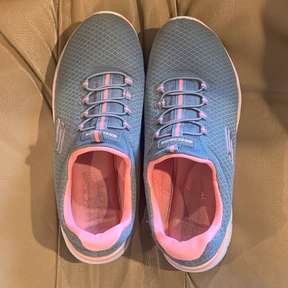 SKECHERS WOMEN'S WIDE FIT SNEAKERS, SUMMITS #12980W, GRAY/PINK, SIZE 7.5, VGUC - Picture 1 of 8